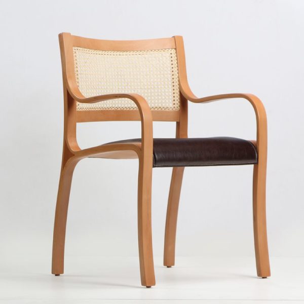 Trento Junco Sitial de Cuero y Madera
