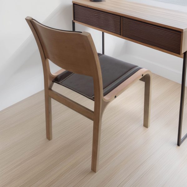 Alba Silla de Cuero y Madera - Imagen 11