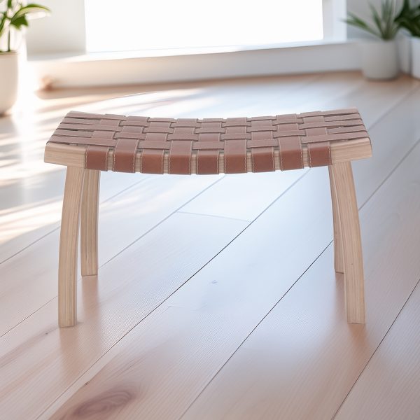 Banqueta Nórdica I Madera Nogal y Cuero Castaño