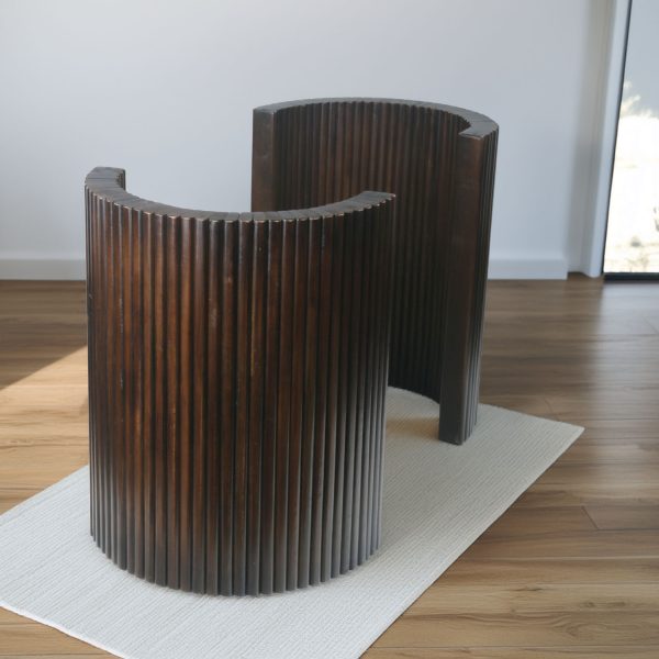 Base Cross para Comedor – Roble Chocolate de Uso Múltiple