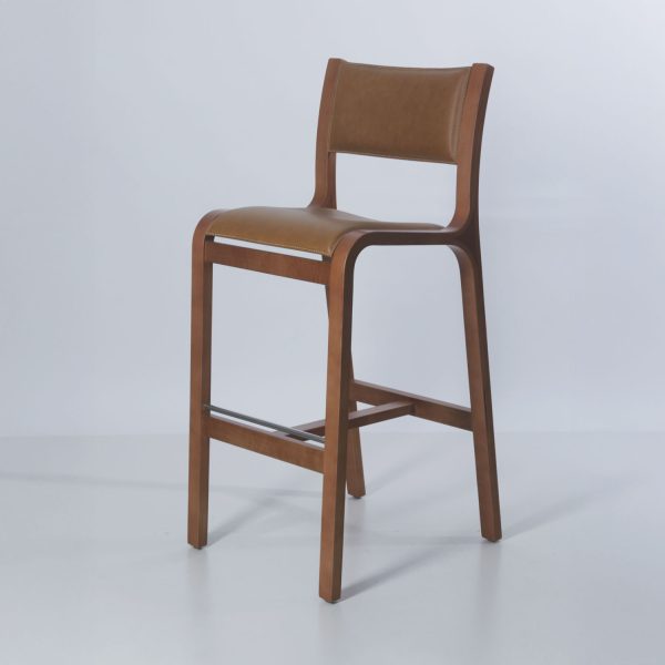 Taburete Trento Piso de Bar – Madera Miel Ulmo, Cuero Honey
